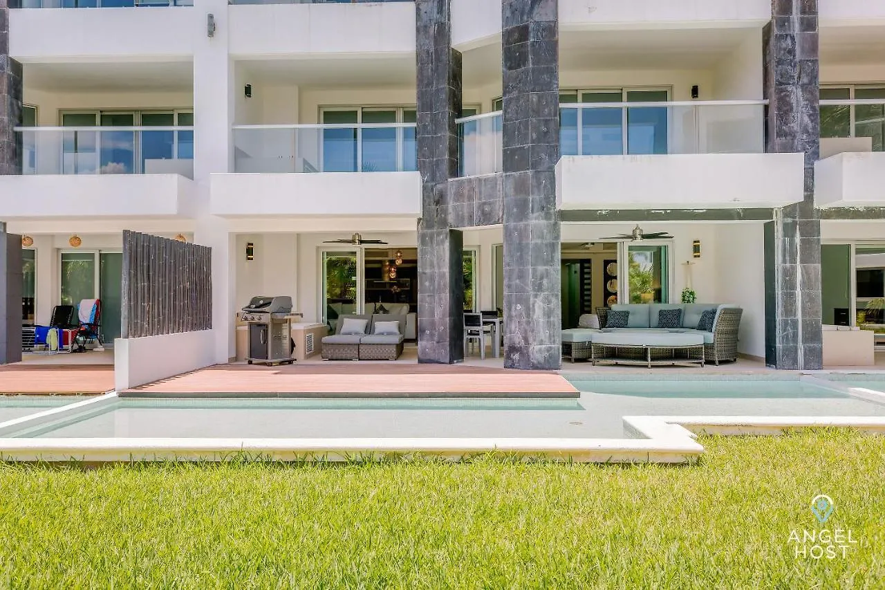 New Condos With Private Pool Plus Restaurants And Gym Playa del Carmen